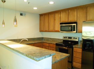 4704 E Paradise Village Pkwy #337, Phoenix, AZ 85032