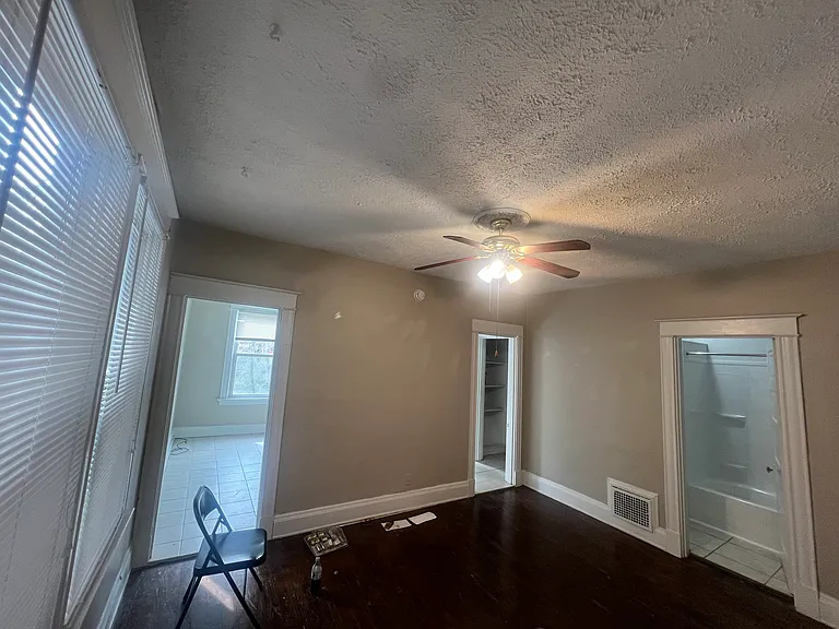 15 Sterrett Ave #1 — Photo 10