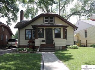 2755 Iowa St, Omaha, NE 68112