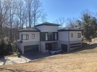 630 Colebrook Ct, Sandy Springs, GA 30327