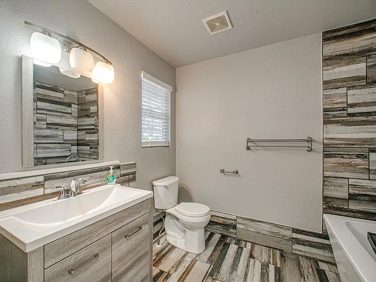 13734 W Meadowdale Dr — Photo 25