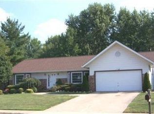 6392 Woodhawk Dr, Mayfield Heights, OH 44124