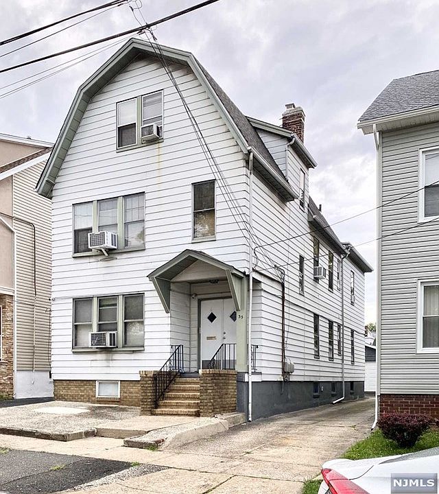 1st image of 35 Waldo Ave