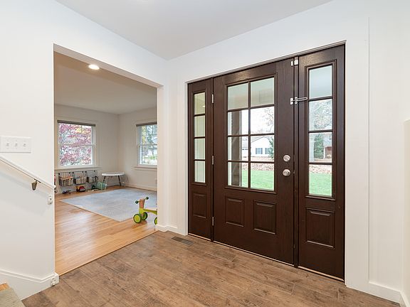 5th image of 2748 Cloyster Ct