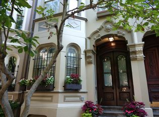 17 Rutland Sq, Boston, MA 02118