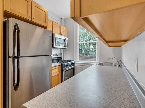2nd image of 524 13th St NE #31