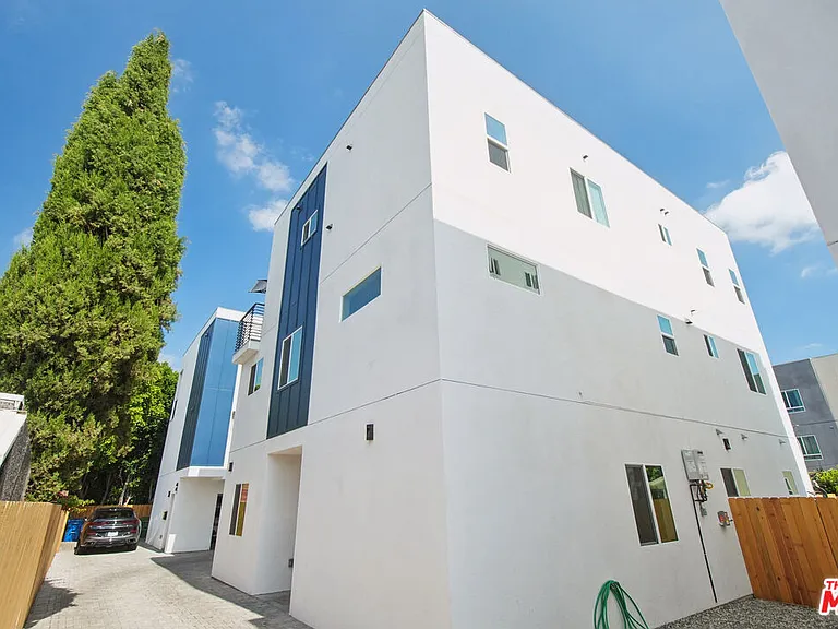 6336 Beck Ave #2 — Photo 25