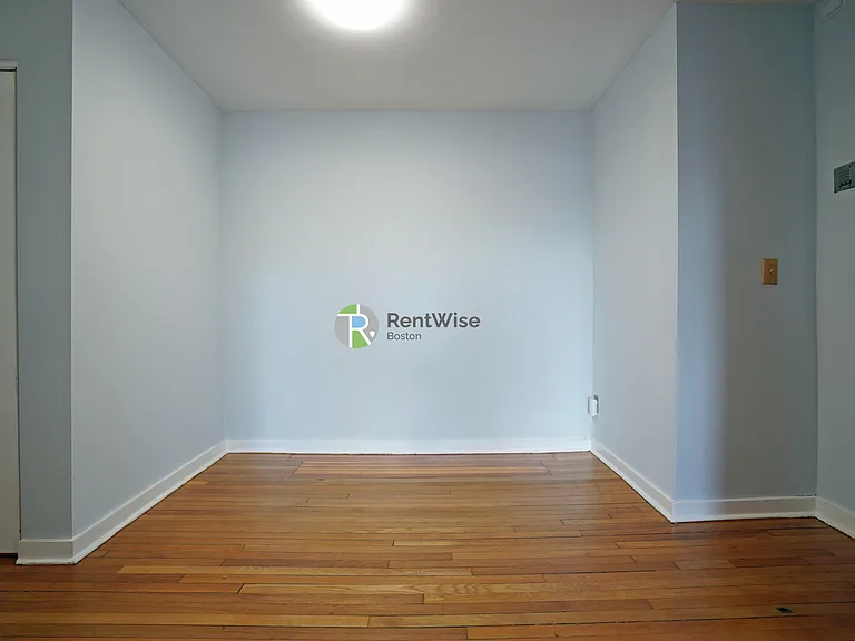 1400 Commonwealth Ave #15 — Photo 8