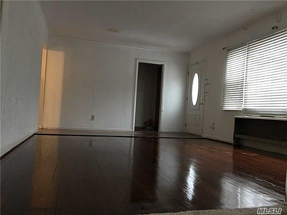 2nd image of 955 Wilson Blvd