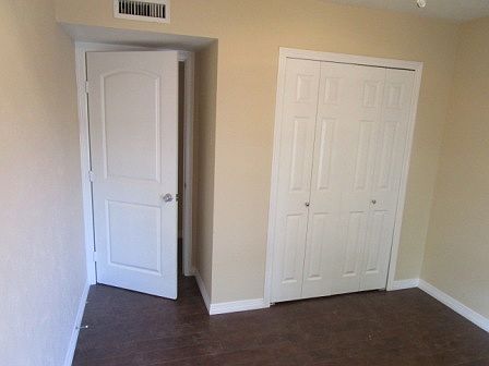 2nd image of 3220 Merrimac Dr