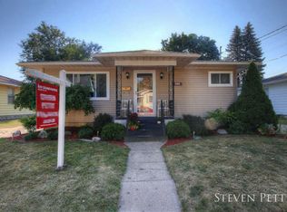 178 Washington St NW, Sparta, MI 49345