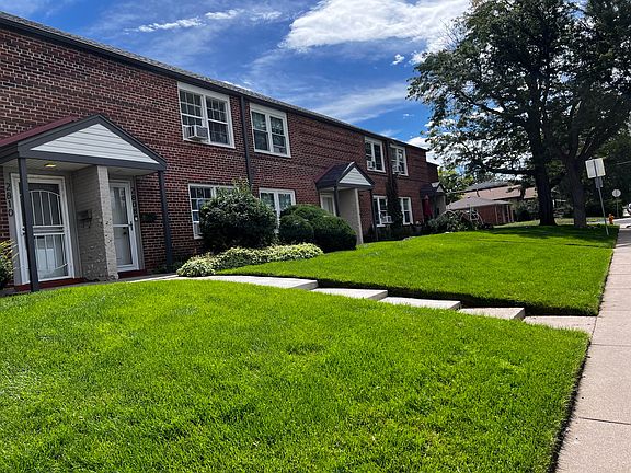 2nd image of 2808 Jasmine St
