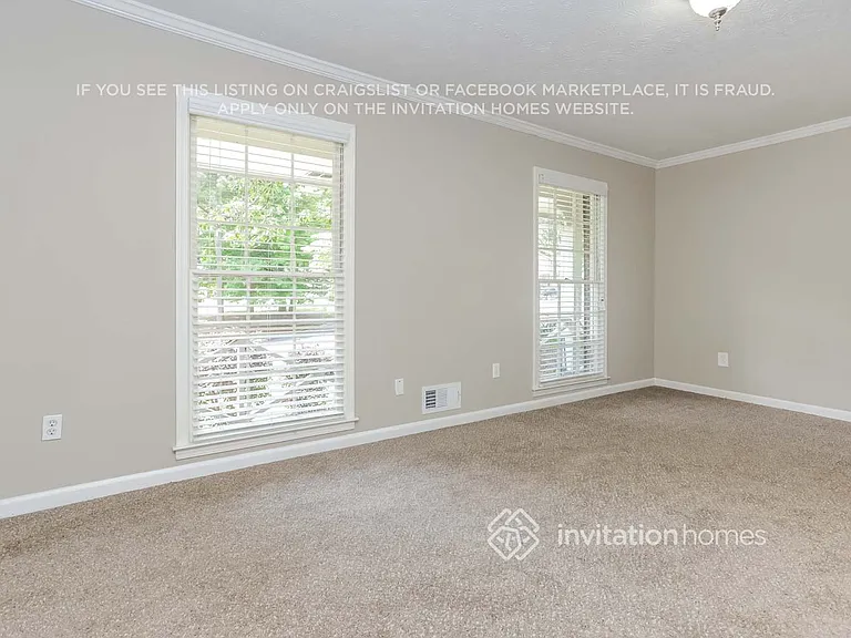 631 Shannon Green Cir SW — Photo 5