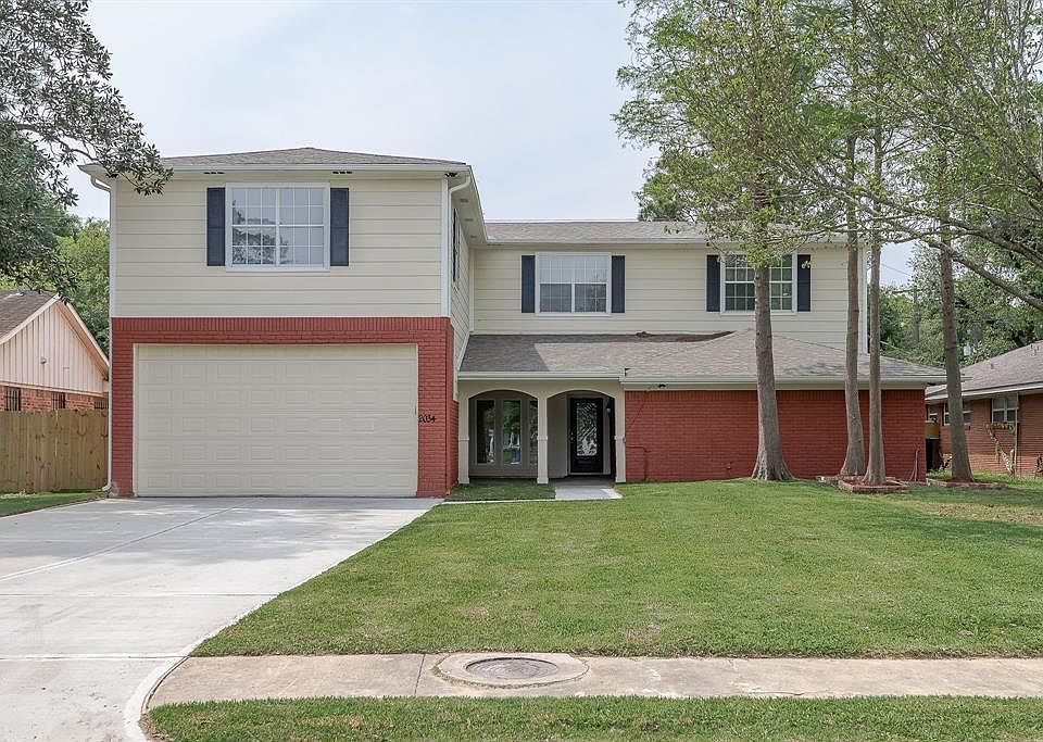 1st image of 2034 Forest Oaks Dr