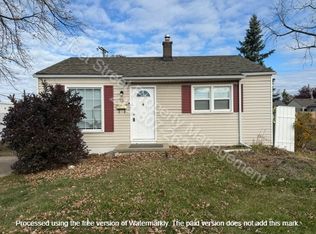 39 E Guthrie Ave, Madison Heights, MI 48071