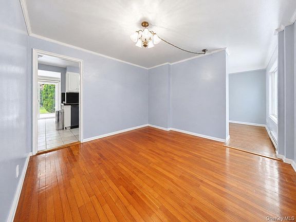 4th image of 140 Whitman Road