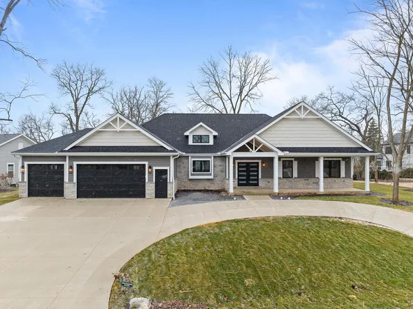 1620 Prestwick DRIVE #20-43, Lake Geneva, WI 53147