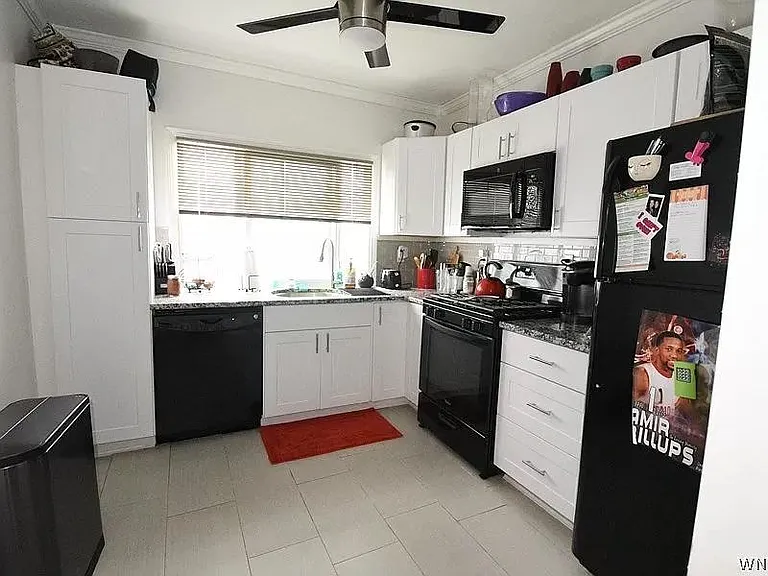 33 Shoreham Pkwy #1 — Photo 4