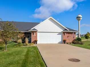 16767 Thunder Ridge Dr, Peosta, IA 52068