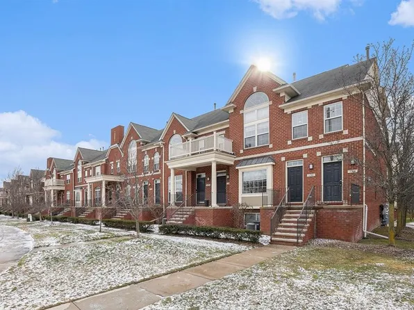 3286 Camden Dr #1, Troy, MI 48084