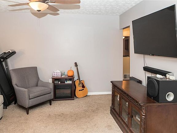 5th image of 408 Dennison Ave