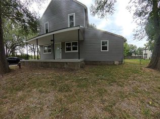 4770 Railroad Ave, Shawnee, KS 66226