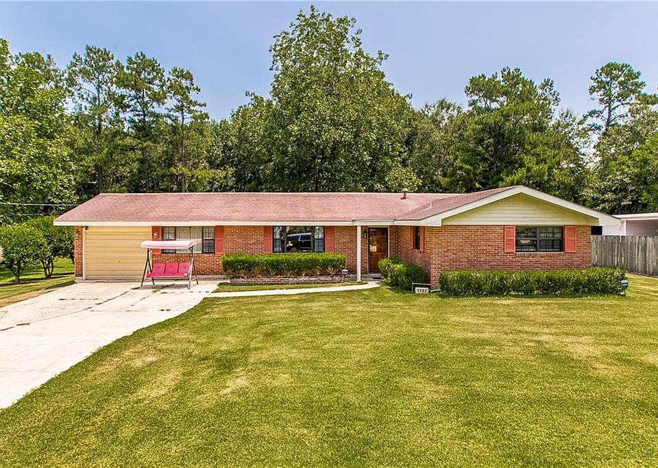 1st image of 1717 Louis Ln