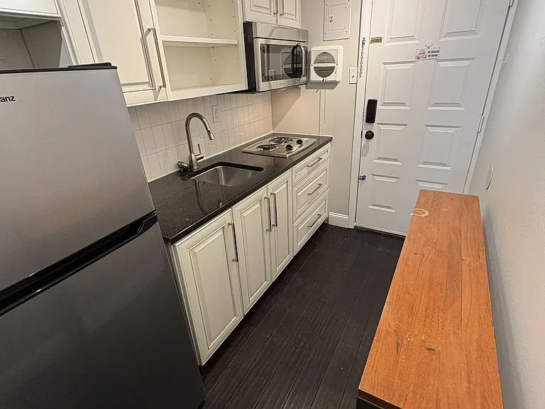 627 Garden Ave #A-2 — Photo 5