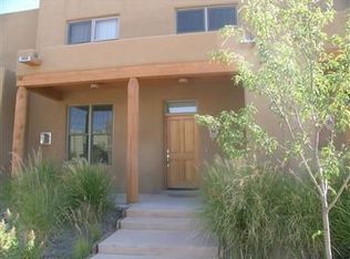 82 Avenida Frijoles, Santa Fe, NM 87507