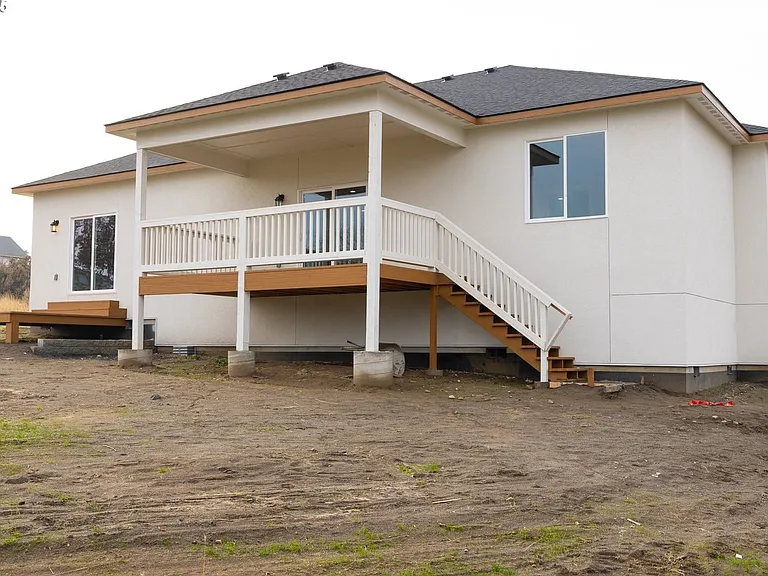 1635 Hayes St — Photo 1