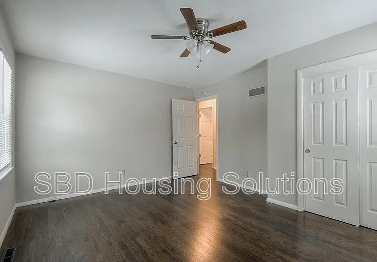 6103 E 120th Ter — Photo 6