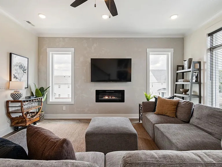 601 Southgate Ave — Photo 42
