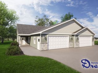 1977 Lochlan Ln, Appleton, WI 54919