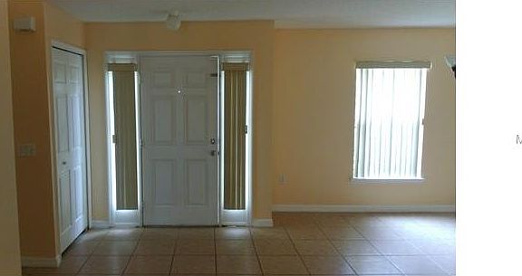 2nd image of 904 Dartmouth Ct