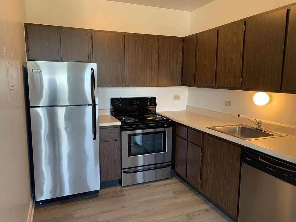 1st image of 2150 N Lincoln Park W APT 705
