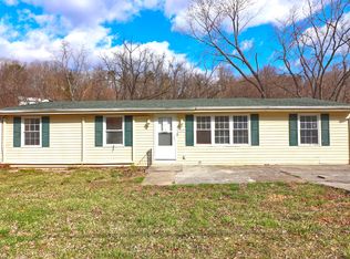 3510 Yellow Mountain Rd SE, Roanoke, VA 24014