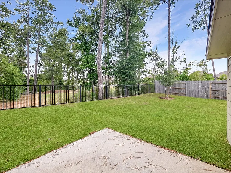 7002 Lauren Oak Dr — Photo 22