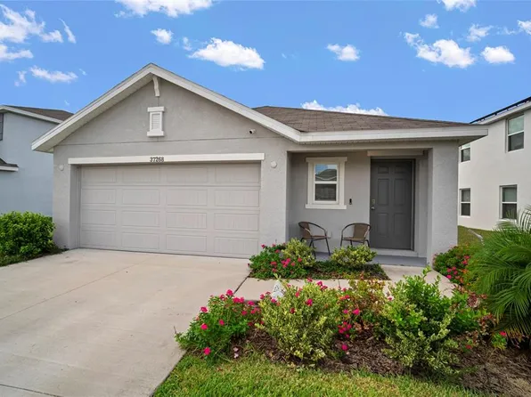 37268 Kings Crown Dr, Zephyrhills, FL 33541