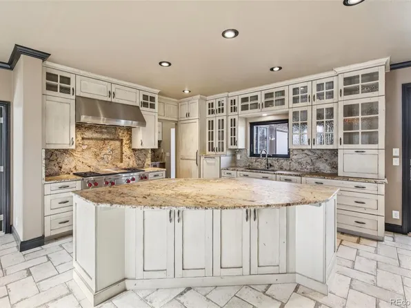 318 Lilac Drive, Lochbuie, CO 80603