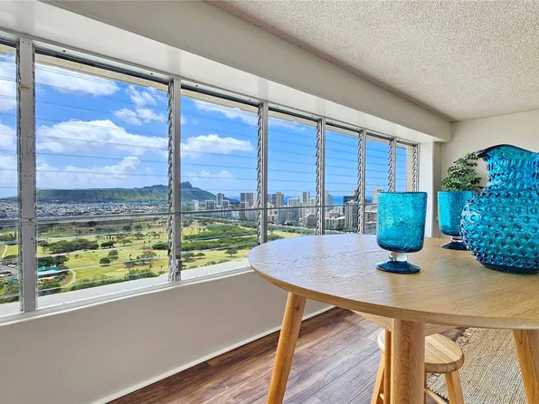 2525 Date St APT 3702, Honolulu, HI 96826