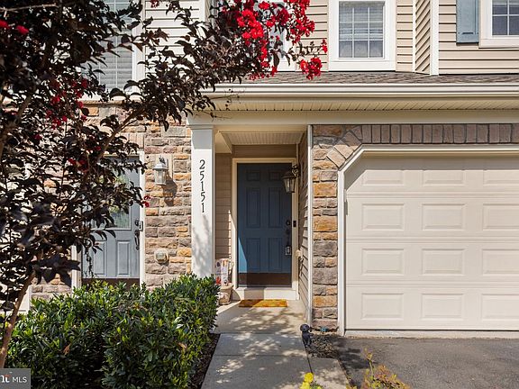 4th image of 25151 Sweet Myrtle Sq