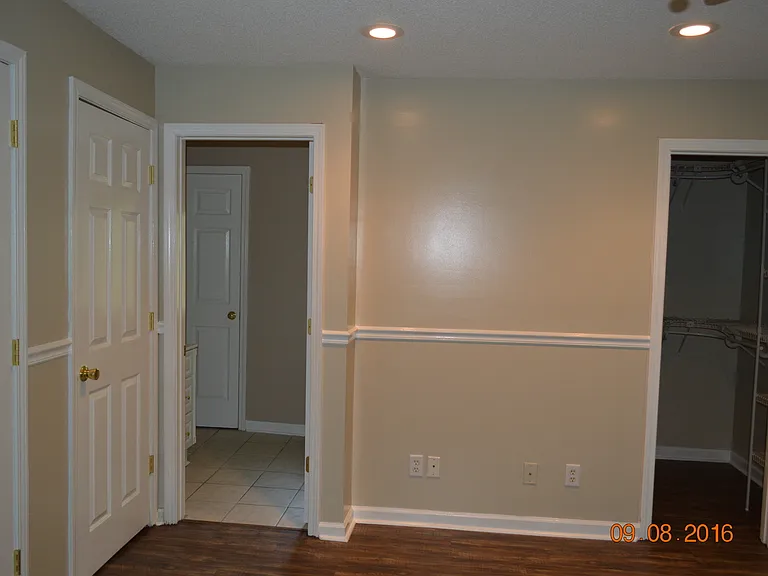 1115 Hickory Ave — Photo 12