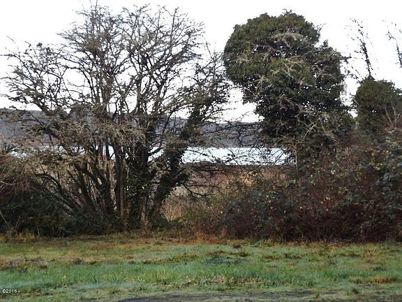 3rd image of 1155 NE Alsea Hwy