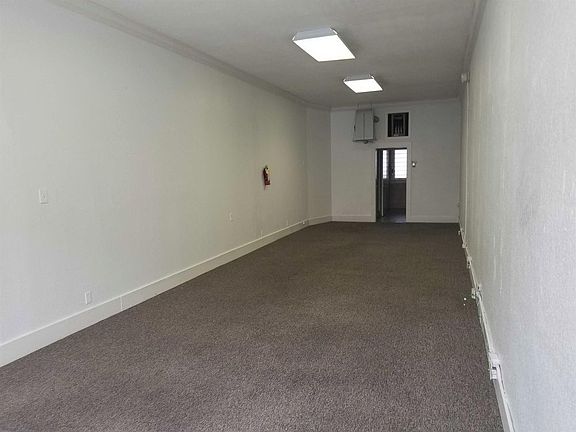 3rd image of 620 W 2nd St