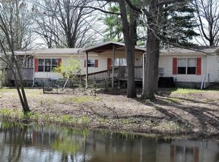 11990 E Idlewood Rd, Mount Vernon, IL 62864