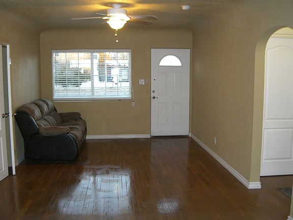 2nd image of 307 Princeton Dr SE