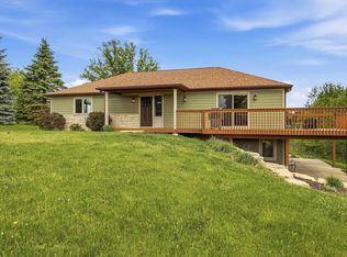 2 Concord Ct, Galena, IL 61036