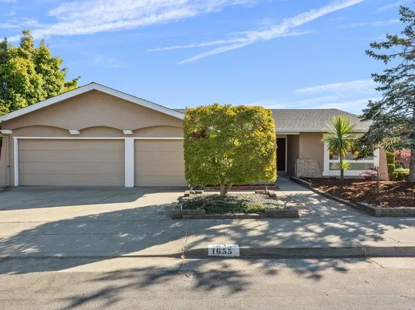 1655 Overland Dr, San Mateo, CA 94403