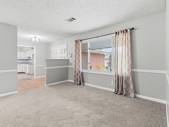 5th image of 413 Reed Rd