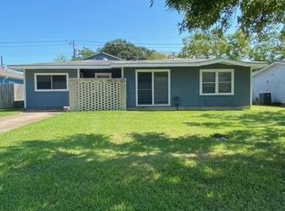 36 14th St N, Texas City, TX 77590